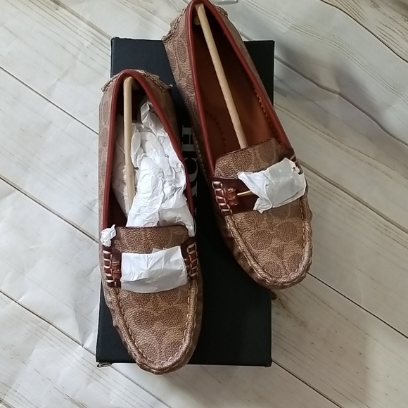 COACH Women's Crosby Driver Turnlock Flats - Picture 3 of 9